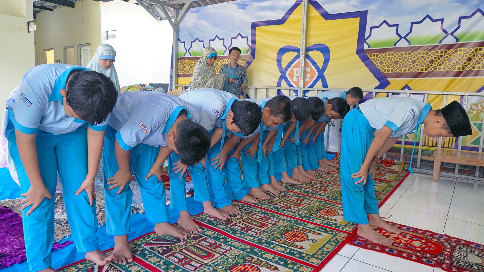 Membentuk Peserta Didik Berakhlak Dan Berprilaku Baik Sekolah Prestasi Global